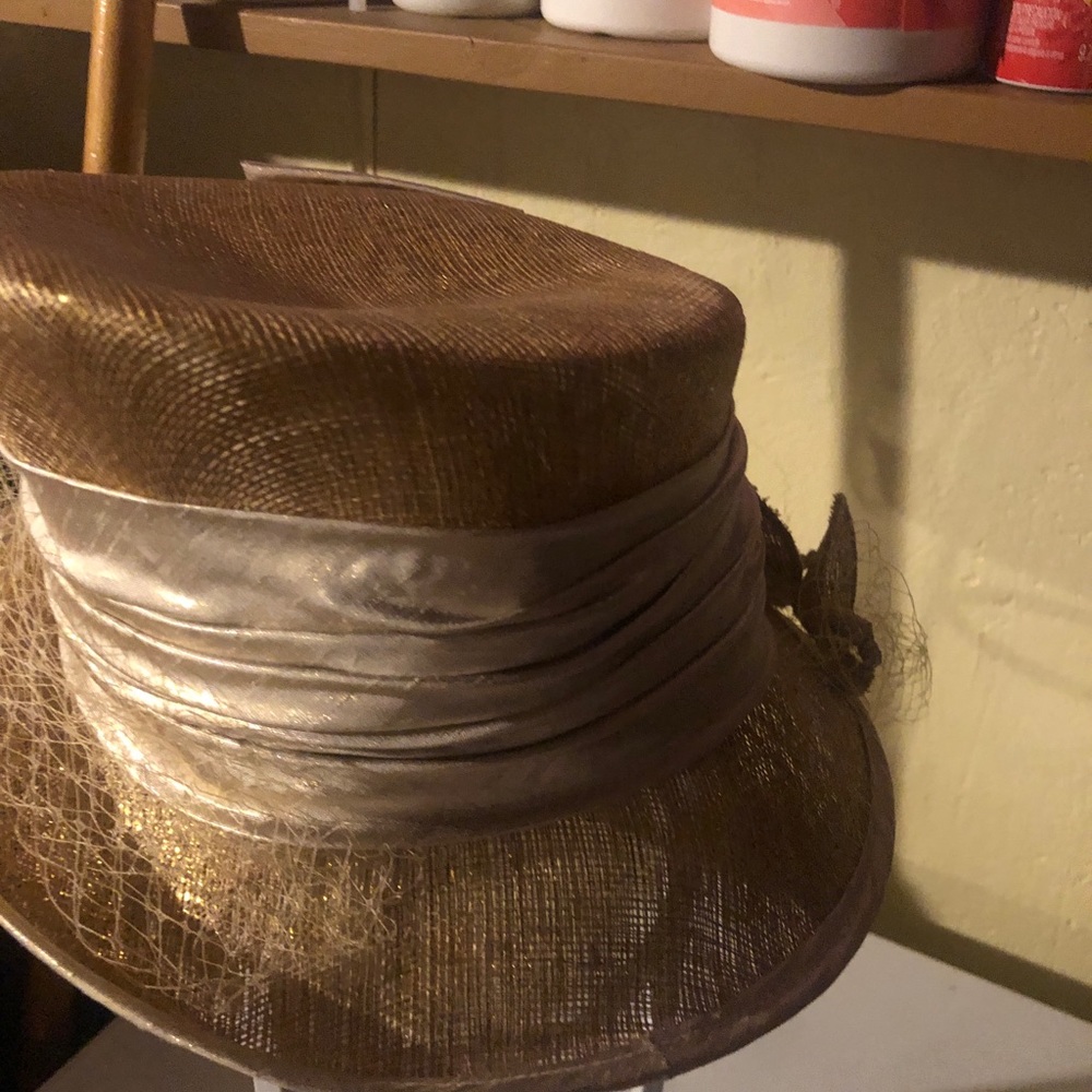 Hat - Picture 2 of 3